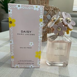 Marc Jacobs eau so fresh eau de toilette spray